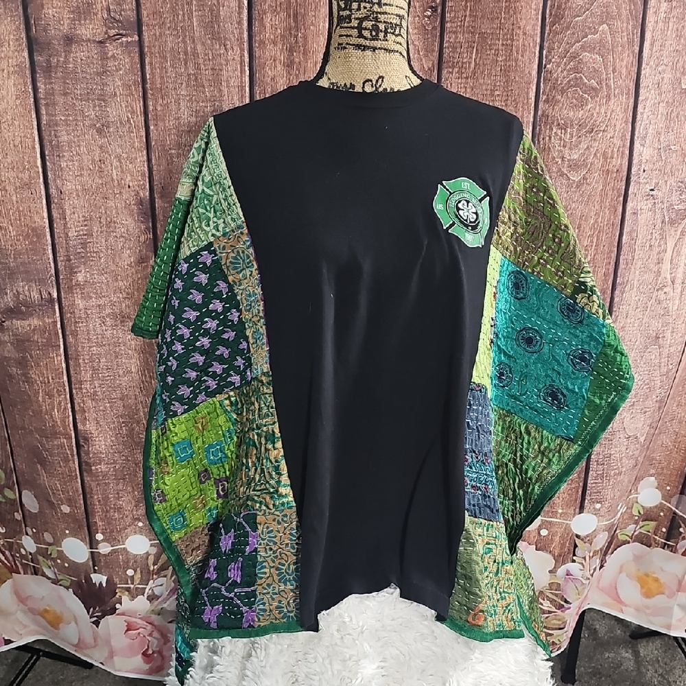 FLOGGING MOLLY SILK KANTHA PATCHWORK TOP SM-2X - Picture 2 of 5